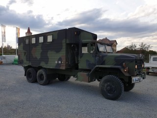 AM General M934 REO Truck ex US army